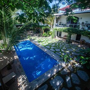 Villas Parota Inn